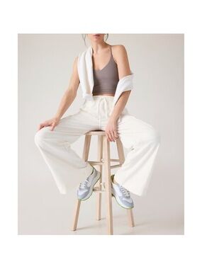 Athleta Retroterry High Rise Wide Leg
Cargo Pant In Magnolia White XLT NWT